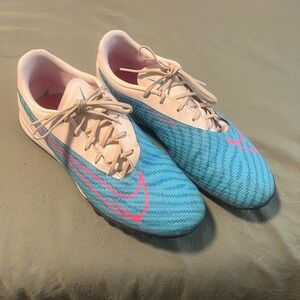 Nike Phantom GX Academy Soccer Shoe